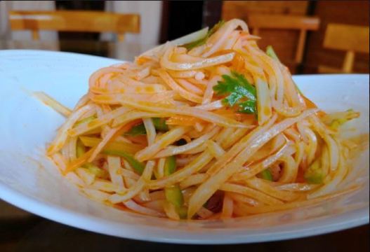 洪兴砂锅(亚太旗舰店)