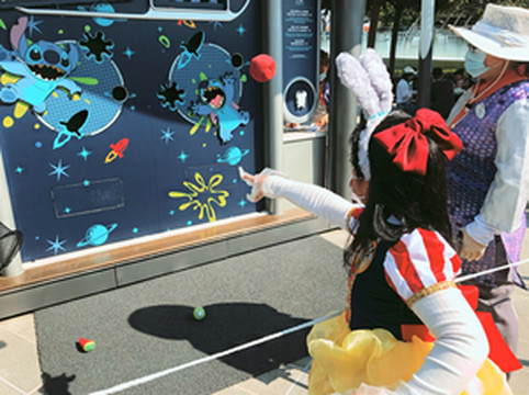 迪士尼度假区游记图文-带万圣节出生的娃打卡万圣季的迪士尼，一年一度的夜间花车游行一定不能错过！