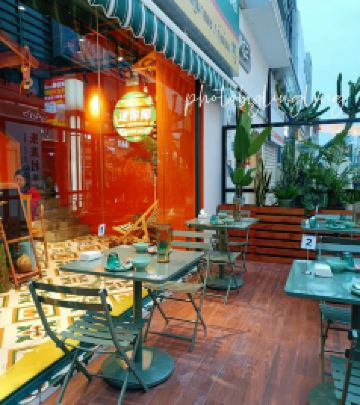 厦门大学地区游记图文-这家颜值出圈的泰式大排档，最近太火了，人均40吃到扶墙出