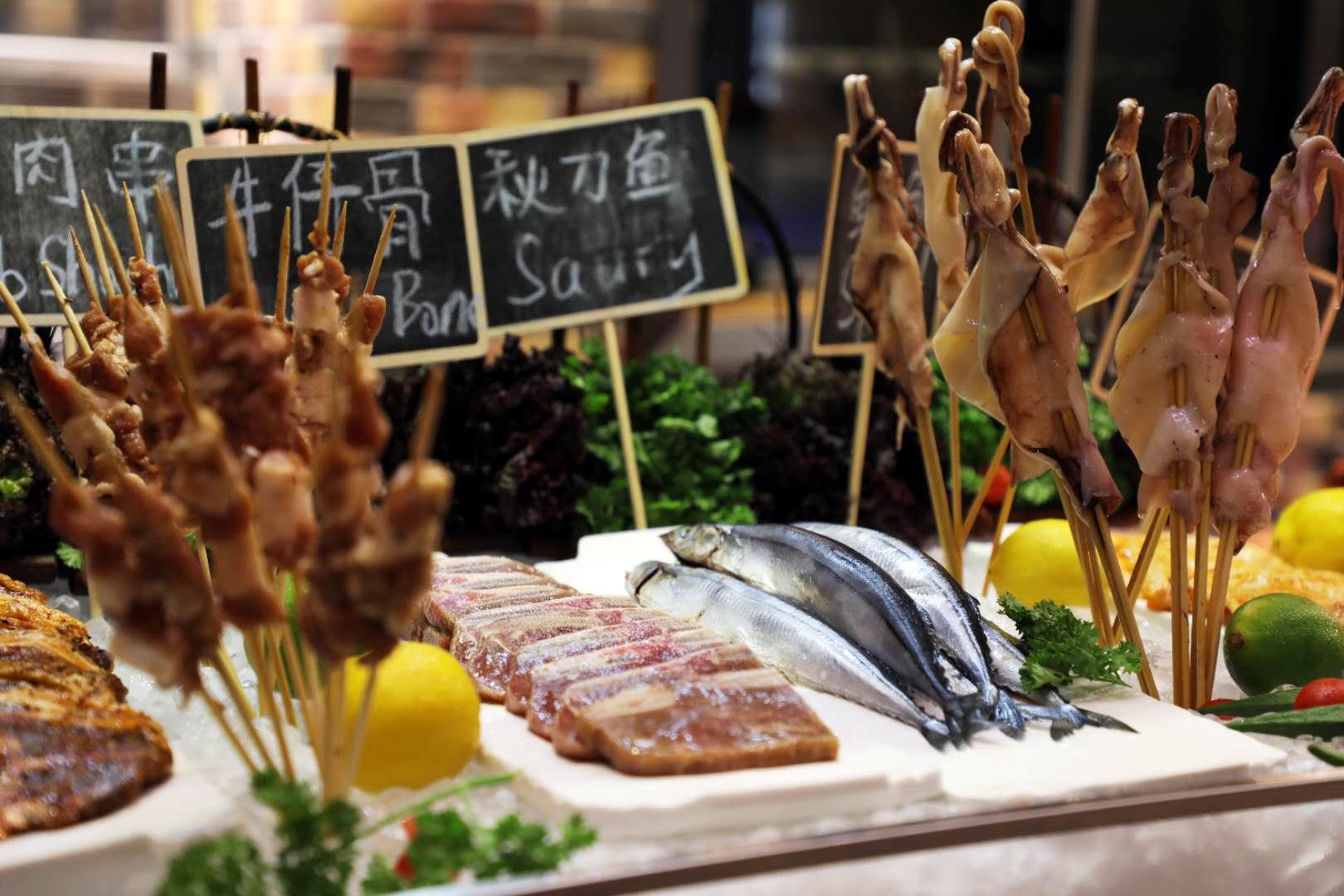 太阳狮万丽酒店燃西餐厅餐厅图片
