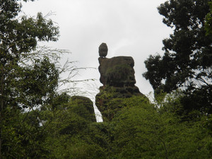 弋阳游记图文-我的重点推介之二：红色的土地，红色的龟峰（25）