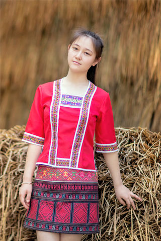 第一次见到你，就深深地喜欢上了你