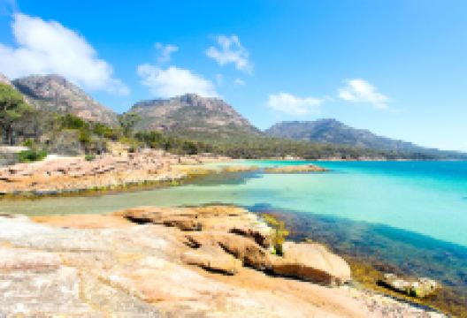 Honeymoon Bay景点图片