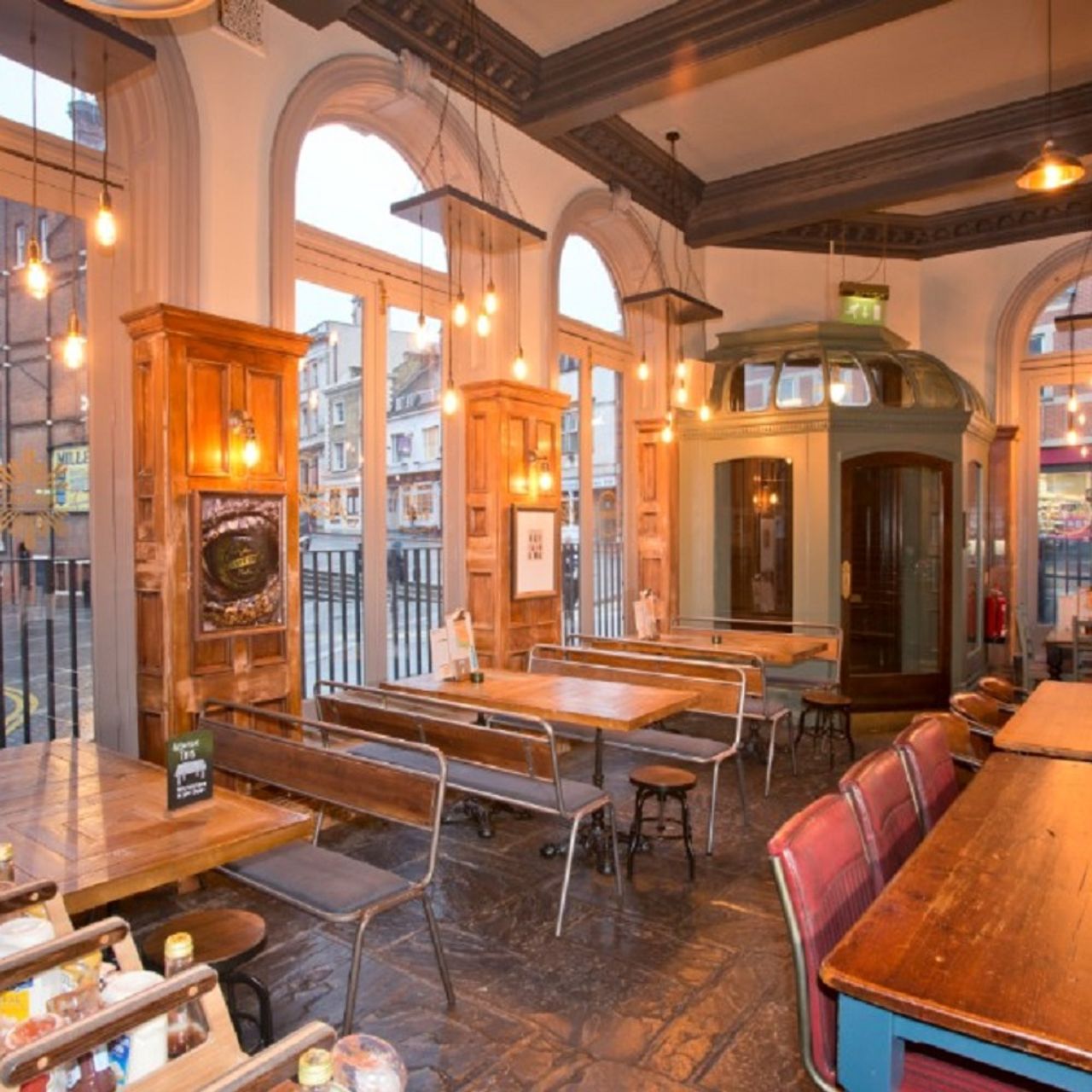 Green Dragon Croydon餐厅图片