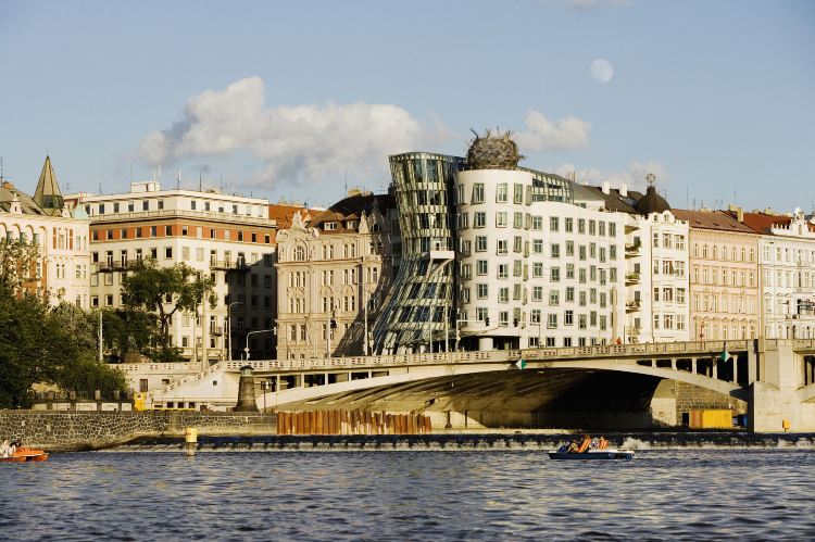 Dancing House