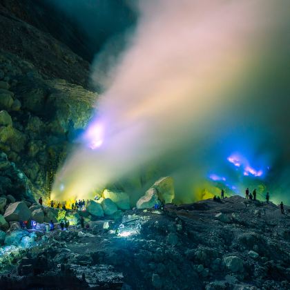 印度尼西亚+巴厘岛+布罗莫火山+伊真火山+佩妮达岛8日7晚跟团游