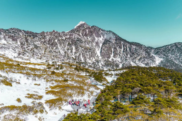 雪落苍山,掀起大理苍山雪观景潮,成就洗马潭与众不同的风光!