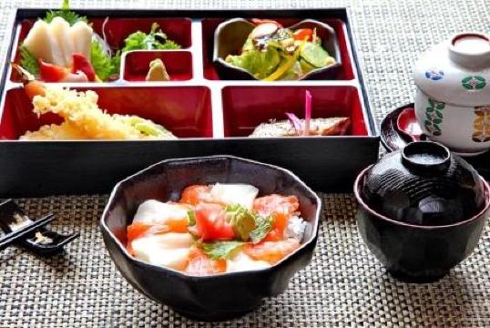 青岛海泉湾皇冠假日度假酒店·天海日餐厅