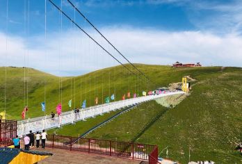 红石崖国家生态公园+敕勒川草原一日游，2-6人独立小包团【红石崖：春日秘境，塞北江南】