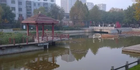 龍泉湖