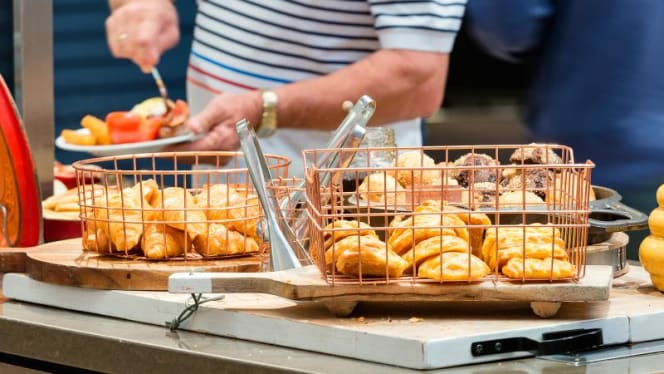 Atrium Garden Restaurant餐厅图片