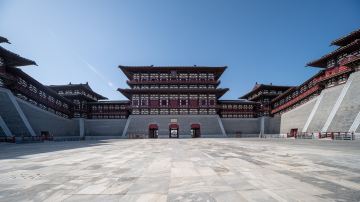 應天門南廣場