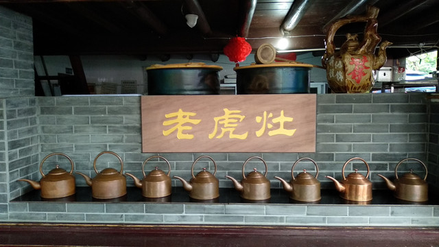 成都的人民公园和青羊宫：暑热中的小记