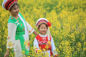 喜洲镇游记图文-在大理有一种美，叫做喜洲的油菜花开了！