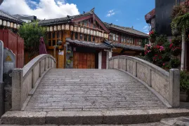 3-Day Lijiang Tour: Lijiang Ancient Town's charm, Mu's Mansion's historical allure