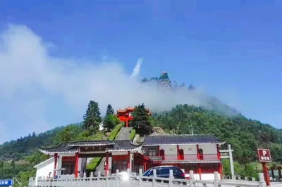 中武当天柱山风景区