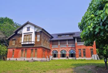 中国台湾北投温泉博物馆+硫磺谷+阳明山+淡水老街一日游【专车服务+独立小包团+可定多日】