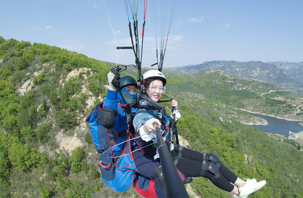济南泰山国际滑翔伞飞行基地