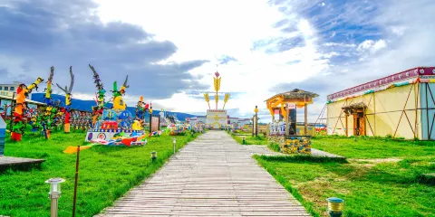 達玉民俗村景區