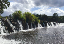 Alekšupīte waterfall景点图片