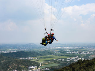 浙江海宁2日休闲游丨打卡网红村、滑翔伞、看花、观潮,致敬金庸