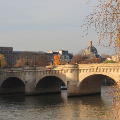 法兰克福+阿姆斯特丹+巴黎+布鲁塞尔6日5晚跟团游