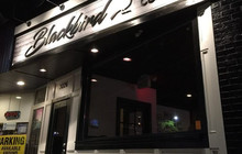 Blackbird Kitchen and Cocktails餐厅图片
