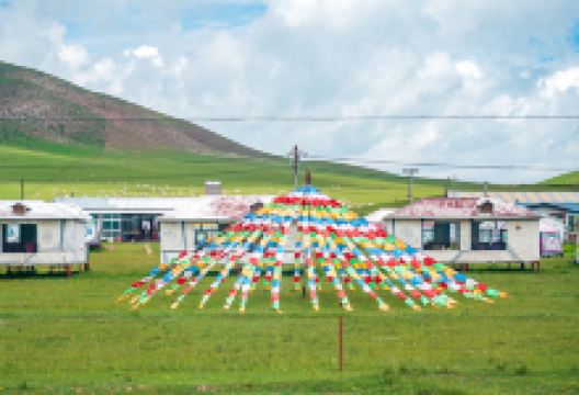 金银滩草原景点图片