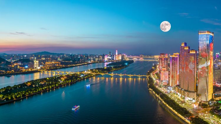 5-day 4-night · Private Tour · Changsha + Zhangjiajie·  