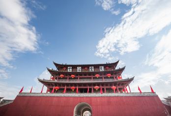 建水古城+朱家花园+建水文庙一日游【昆明出发   纯玩包车】【舒适座驾，热情老司机】