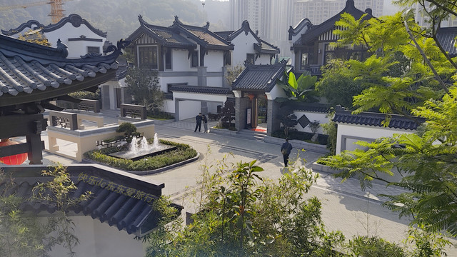 梅州客家院子集宋朝建筑与苏州园林风格于一体，吸引了不少人去游玩拍照，你喜欢吗？