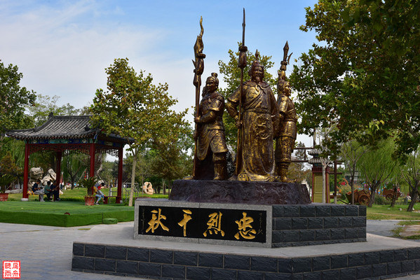 仰慕满门忠烈杨家将 咱就开封天波杨府走一回