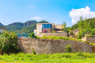 北京平谷金海湖老官地180号院民宿,小院藏在林间,建于半山腰上!