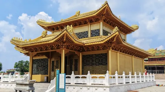 準格爾召廟