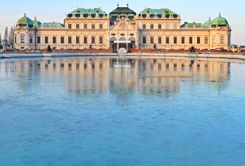 奥地利维也纳+美泉宫+美景宫+维也纳金色大厅+斯蒂芬大教堂【服务时间：本产品为中文司机专车出行，服务时长为10小时，包括往返接送、景点参观及用餐时间；】