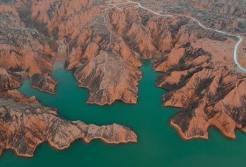 榆林包车麻黄梁+陕北民歌博物馆+红石峡景区+镇北台一日游【享自由包车游】