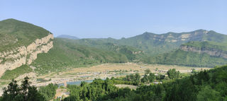 石家庄美丽乡村,有青山、小河、溶洞,可玩水、登山、烧烤、宿营