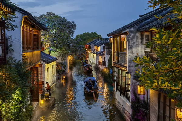 徜徉水乡周庄，烟雨古镇，小桥流水