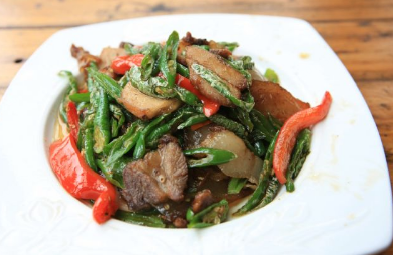 干老四雅鱼饭店(滨江西路店)