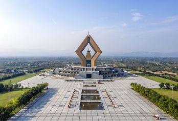 法门文化景区+乾陵+茂陵一日游【三环内接*懿德+耳麦*午餐】【[亮点1][出行无忧]三环内上门接早+总社发团专车专导+赠双景区耳麦+可素斋午餐+纯玩无购物、行程！】