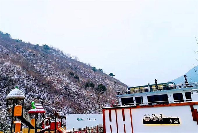 天津薊州溶洞柒月鄉宿，深山里的獨棟民宿，茂密山林間為所欲為。