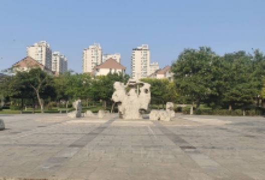 古城广场景点图片