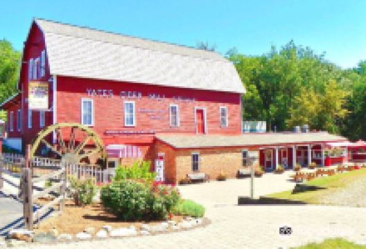 Yates Cider Mill景点图片