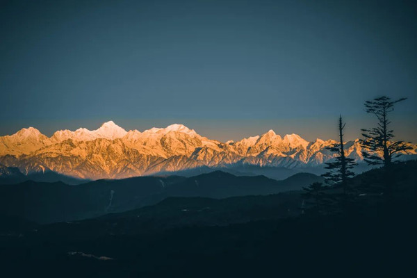川西旅游好去处,直面贡嘎雪山的新秘境,人少景美出片率超高!