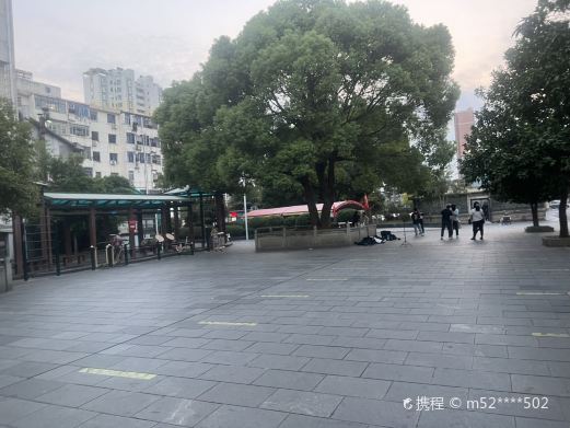 西湖区桃花园休闲广场