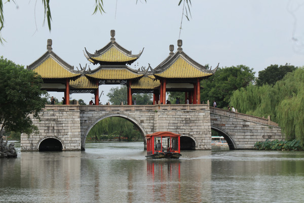 中秋九月下扬州看金陵