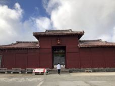 冲绳首里城公园-那霸-辰溪巴克