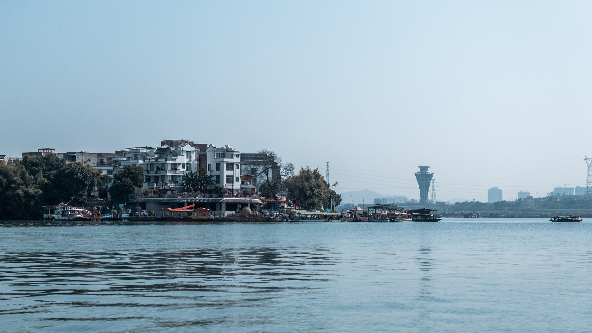 2-Day Teng County Tour: Xuanzhou Island's scenic beauty, Yuan Chonghuan's cultural legacy