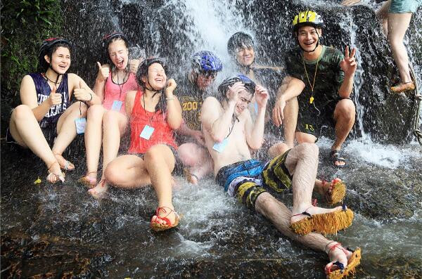 名扬游乐联手海南呀诺达 定制中国热带雨林拓展必选圣地
