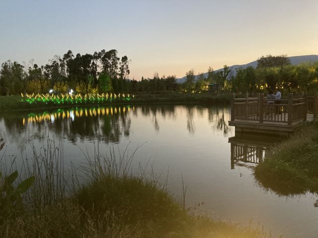 海洪湿地泼水广场旅行图片 1